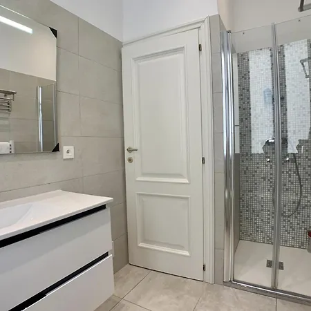 Apartment Monaco Langevin Parking